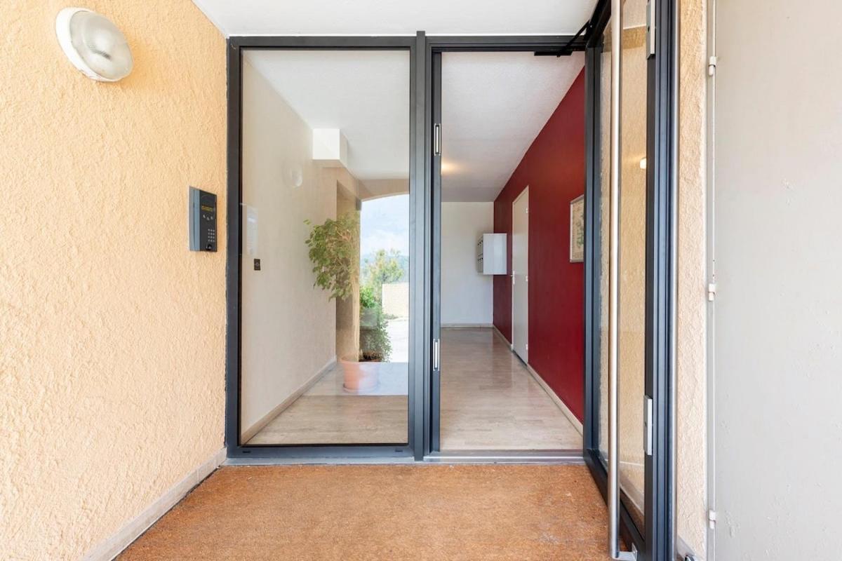 Cassis, Appartement 3 Chambres Avec Terrasse Exterior foto
